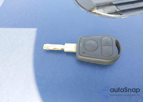 2000 BMW 740Il z USA, uszkodzony, nr VIN WBAGH8348YDP09099